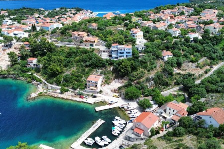 Dugi otok, Sali - građevinsko zemlji&scaron;te, 364 m2