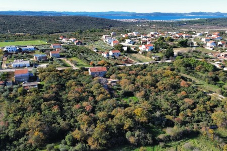 Sukošan, Debeljak – građevinsko zemljište na mirnoj lokaciji, 653 m2