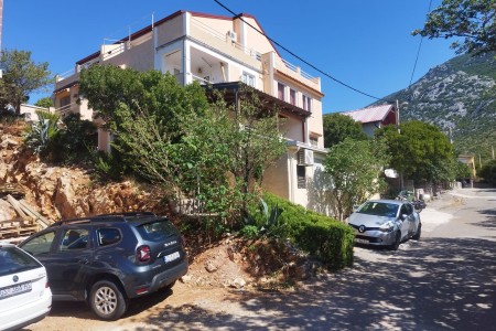 Karlobag, Ribarica - dvosoban apartman s pogledom na more, 82 m2