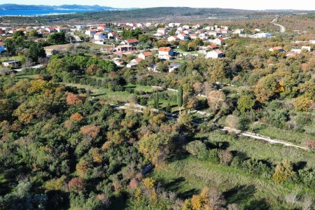 Sukošan, Debeljak – građevinsko zemljište na mirnoj lokaciji, 1132 m2