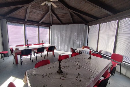 Suhovare - kuća za odmor s bazenom i pomoćnim objektima