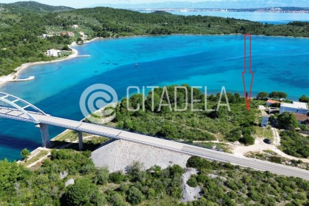 Pa&scaron;man, Ždrelac - poljoprivredno zemlji&scaron;te prvi red do mora, 1228 m2