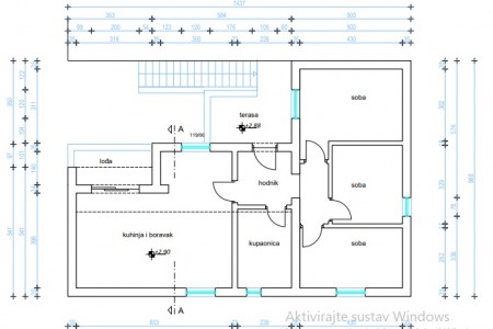 Sveti Filip i Jakov - kuća s 3 apartmana, garažom i podrumom, 220 m2