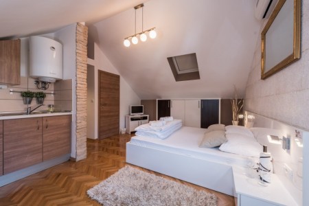 Hotel u centru Zadra s pogledom na Sv. Donat, 182 m2 