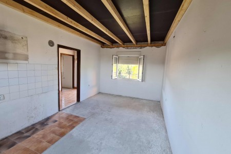 Pašman, Ždrelac - kuća 130 m2, 300 m od mora