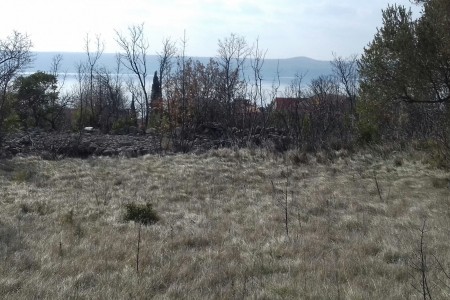 Maslenica - građevinsko zemljište s pogledom na more, 609m2