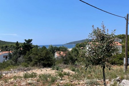 Otok Molat - građevinsko zemljište s građevinskom dozvolom, 474 m2