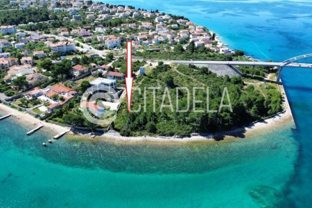 Pa&scaron;man, Ždrelac - poljoprivredno zemlji&scaron;te prvi red do mora, 1228 m2