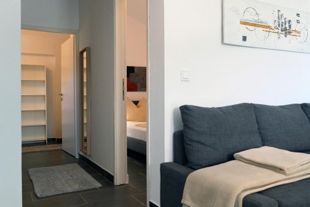 Murter, Betina - kuća s četiri apartmana, 100 m od plaže, 219 m2