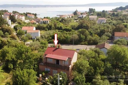 Pašman, Ždrelac - kuća 130 m2, 300 m od mora