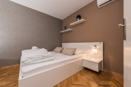 Hotel u centru Zadra s pogledom na Sv. Donat, 182 m2 