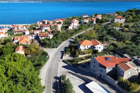 Banj, Pašman - građevinsko zemljište 300 m od mora, 597 m2