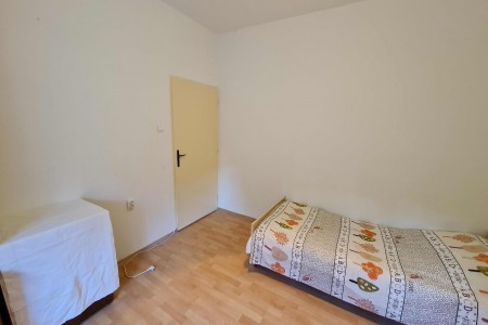 Pašman, Ždrelac - kuća 130 m2, 300 m od mora