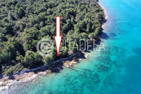 Pašman, Ždrelac - poljoprivredno zeljište prvi red do mora, 2851 m2
