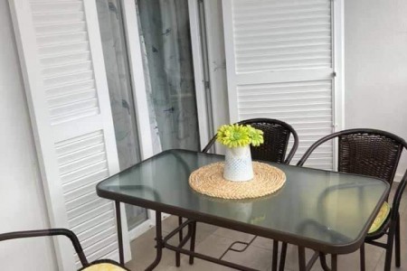 Rogoznica- centar – kuća sa 7 apartmana i pogledom na more, 330,49 m2