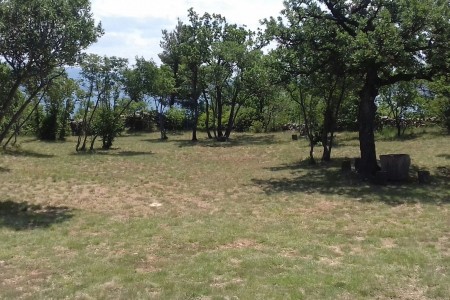 Maslenica - građevinsko zemljište treći red do mora, 1029 m2