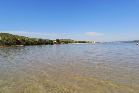 Pašman, Kraj - kuća prvi red do mora, na pješčanoj plaži, 236 m2