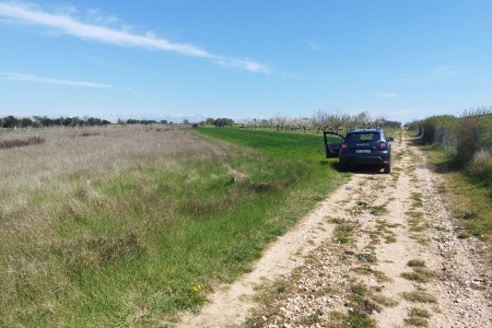 Zemunik - poljoprivredno zemlji&scaron;te uz put, 3302 m2