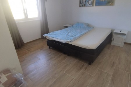 Sveti Filip i Jakov , renovirana kuća u mirnom dijelu, 220 m2