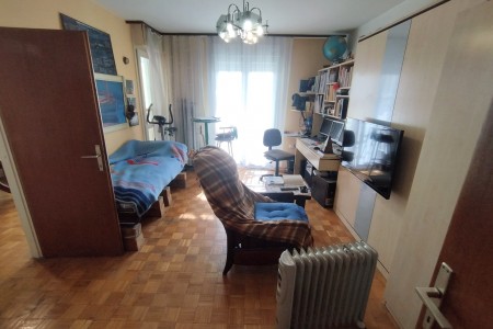 Zadar, Bulevar - dvosoban stan u zgradi s liftom i novom fasadom, 60 m2