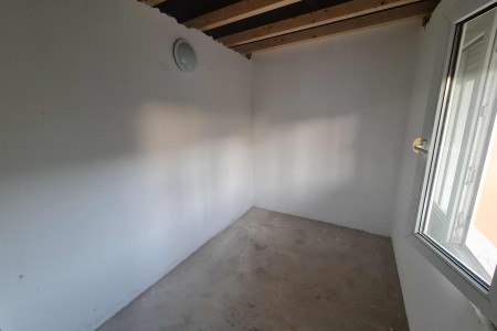 Pašman, Ždrelac - kuća 130 m2, 300 m od mora
