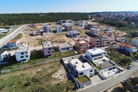 Sv. Filip i Jakov - građevinsko zemljište s pogledom na more, 918 m2