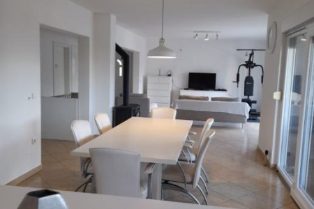 Bibinje - trosoban stan s pogledom na more, 148 m2