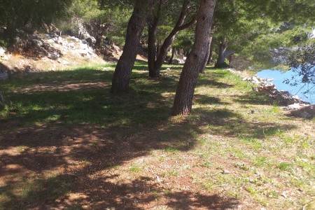 Starigrad Paklenica - building plot 1st row from the sea, 1000 m2