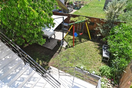 Murter, Betina - kuća s četiri apartmana, 100 m od plaže, 219 m2