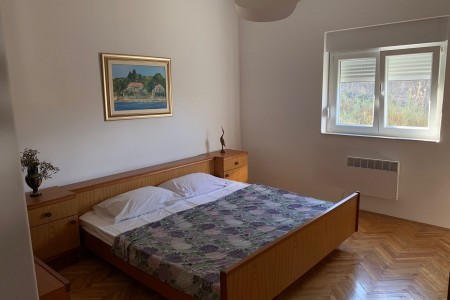 Ugljan, Kali - kuća 100 m od mora s pogledom, 202 m2