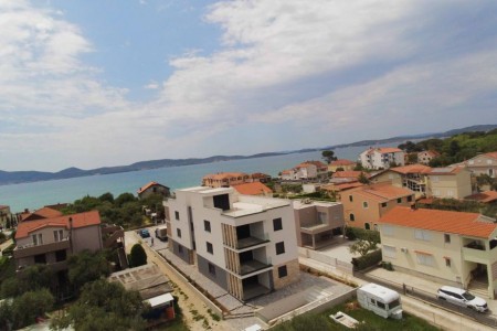 Sukošan, Punta - novi luksuzni apartman u prizemlju, 109 m2