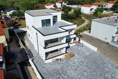 Privlaka - dvosobni apartmani u blizini mora, 73 m2, novogradnja iz 2026