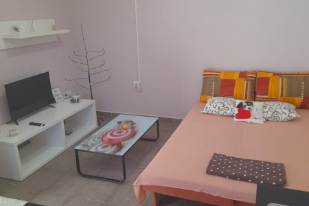 Sveti Filip i Jakov - kuća s 3 apartmana, garažom i podrumom, 220 m2