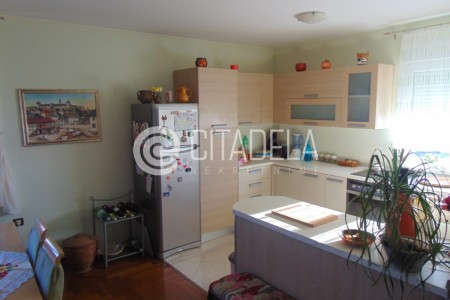Zadar, Višnjik – dvoetažni stan na izvrsnoj poziciji, 207 m2 