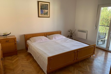 Ugljan, Kali - kuća 100 m od mora s pogledom, 202 m2