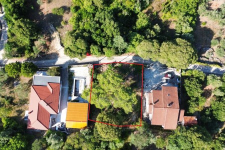 Ugljan, Sutomi&scaron;ćica - građevinsko zemlji&scaron;te na mirnoj lokaciji, 576 m2