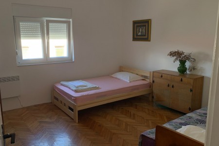 Ugljan, Kali - kuća 100 m od mora s pogledom, 202 m2