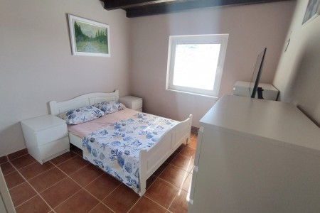 Karlobag, Ribarica - dvosoban apartman s pogledom na more, 82 m2