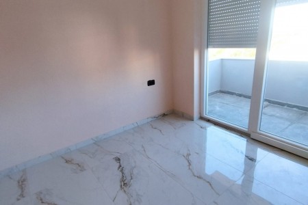 Turanj - penthouse s pogledom na more, novogradnja, 214 m2