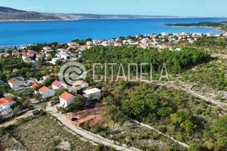 Seline - građevinsko zemljište pravilnog oblika, 566 m2