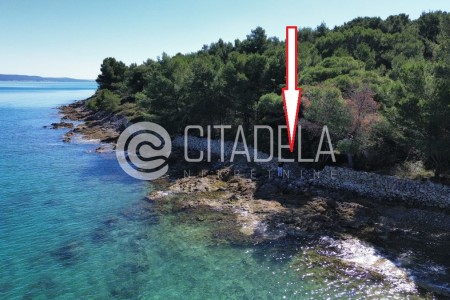 Pašman, Ždrelac - poljoprivredno zeljište prvi red do mora, 2851 m2