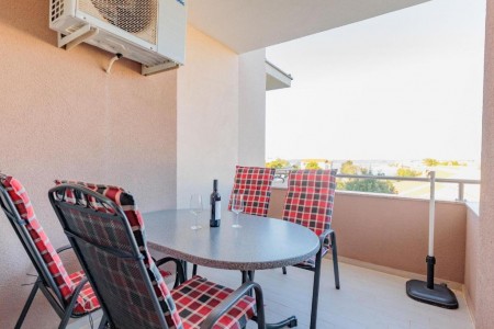 Nin - jednosoban stan u blizini centra i pješčane plaže – 54 m2