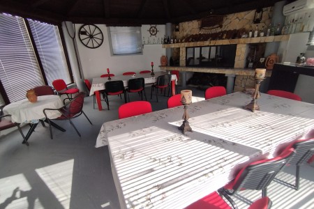 Suhovare - kuća za odmor s bazenom i pomoćnim objektima