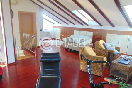 Zadar, Višnjik – dvoetažni stan na izvrsnoj poziciji, 207 m2 