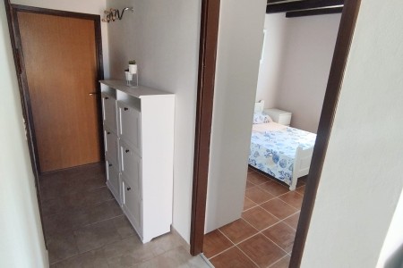 Karlobag, Ribarica - dvosoban apartman s pogledom na more, 82 m2