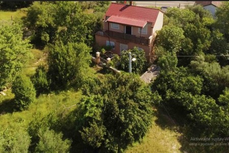 Pašman, Ždrelac - kuća 130 m2, 300 m od mora