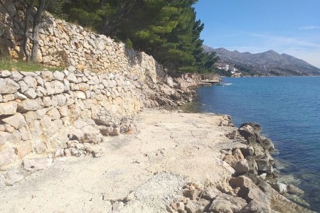 Starigrad Paklenica - building plot 1st row from the sea, 1000 m2