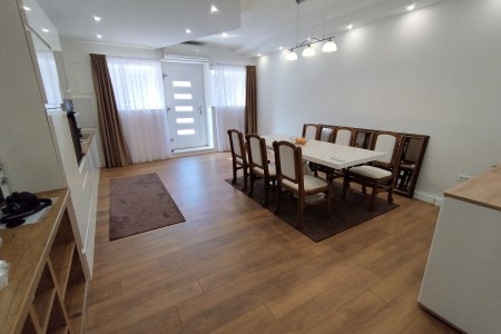Zadar, Relja - renovirani stan na dobroj poziciji, 120 m2