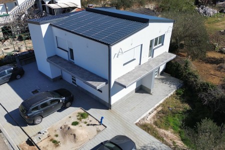 Posedarje - novi apartman A1 s vrtom u blizini mora, 43 m2 