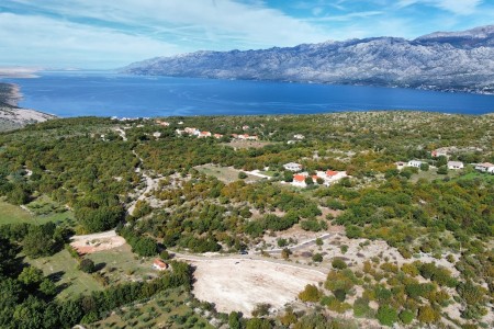 Slivnica Gornja - građevinsko zemlji&scaron;te pravilnog oblika, 806 m2